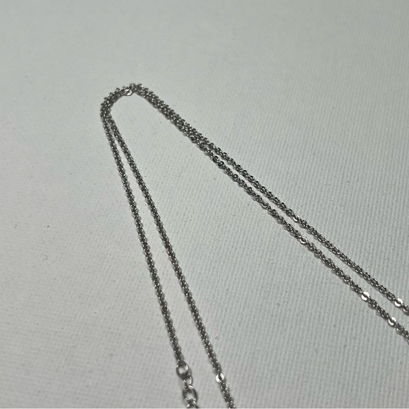Vintage Sterling Silver Thin Chain w/ Sterling Silver Rhinestone Pendant - Picture 3 of 7
